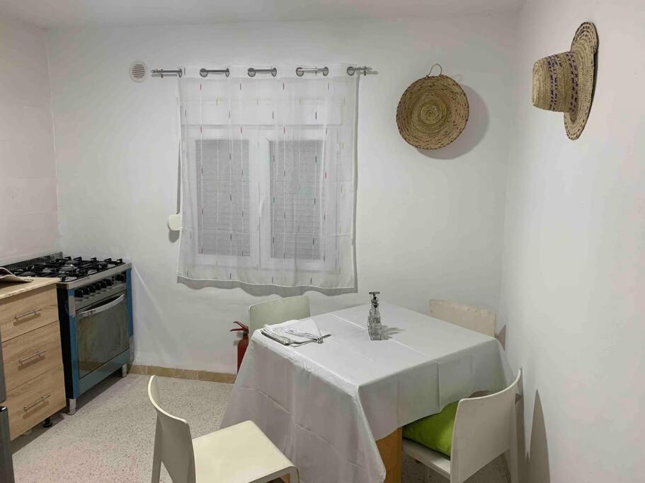 Appartement 5 Lits Climatise Salon 2Chambres Cuisine Equipee Sdb Staoueli Exterior foto